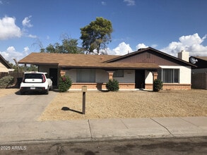 Building Photo - 26 E Duke Dr