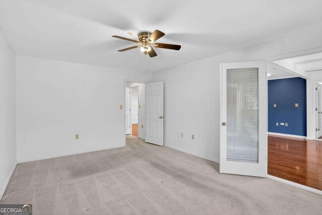 Building Photo - 27207 Plantation Dr NE