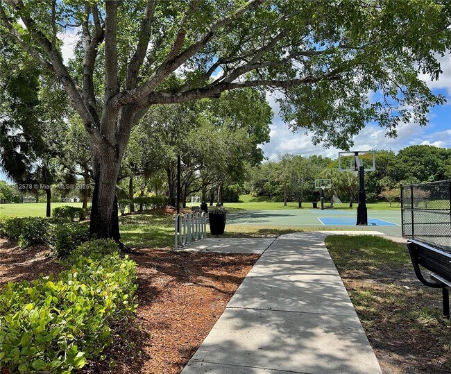 Building Photo - 4481 Dogwood Cir