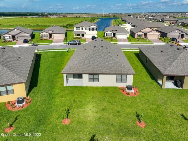 Building Photo - Charming SFH in Cypress Bay Preserve