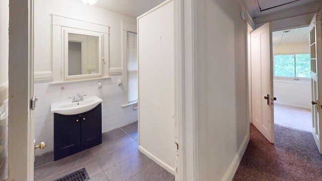 Building Photo - 1145 S. Forest-1145SF