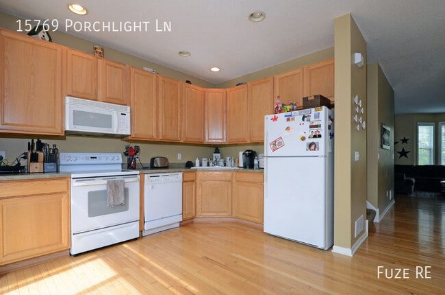Building Photo - 15769 Porchlight Ln