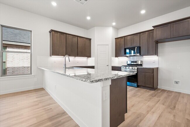 Building Photo - 2616 Garland Ave