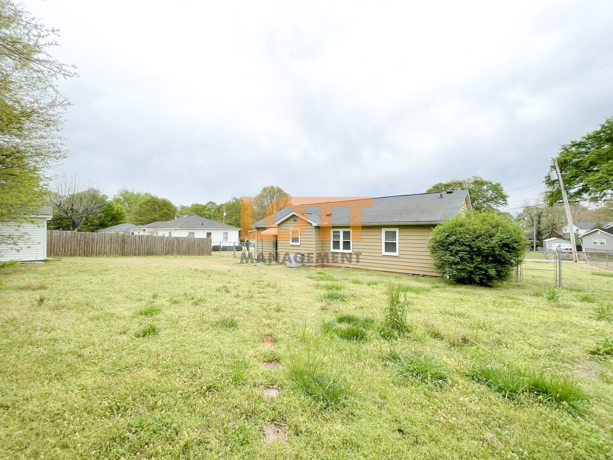 Building Photo - 3 Juanita Ct