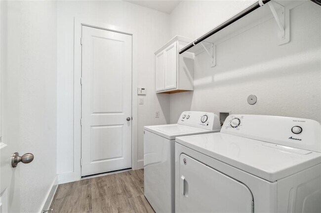 Building Photo - 21323 Blue Wood Aster Ct