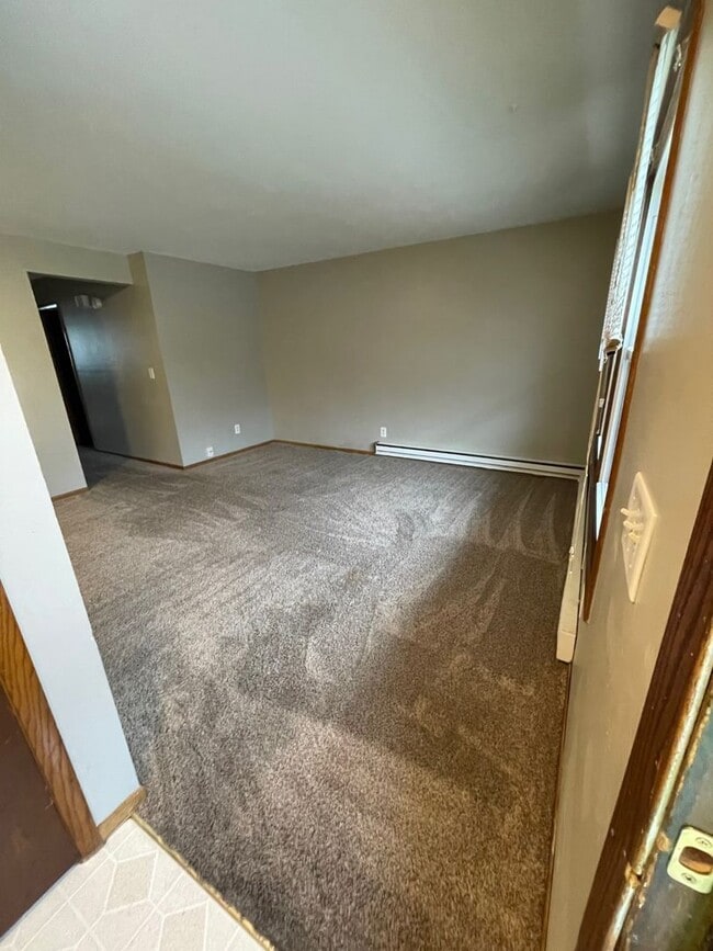 Interior Photo - 449 Dunbar Ave. 7 unit