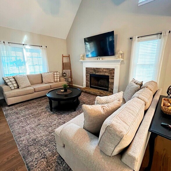 Building Photo - 535 Douthit Ferry Rd