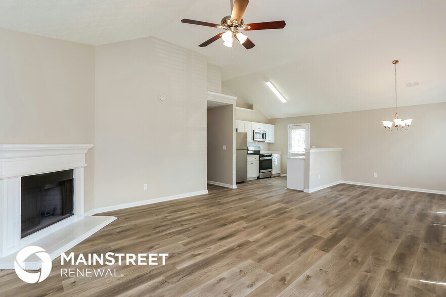 Building Photo - 5222 Alexander St