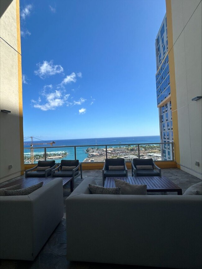 Building Photo - Ke Kilohana - 1 Bedroom, 1 Bathroom, 1 Par...