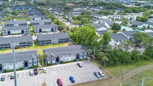 Building Photo - 4100 Pershing Pointe Pl