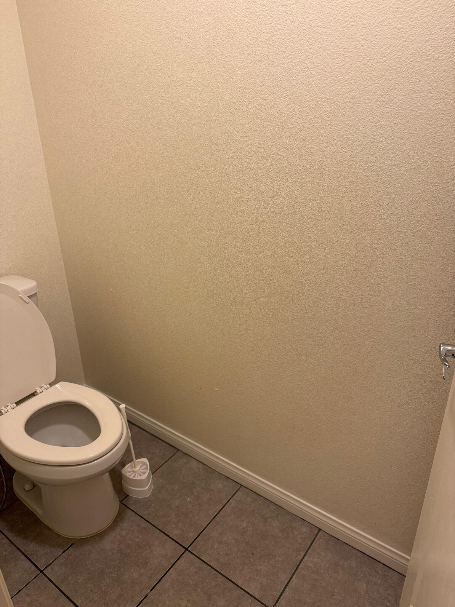 Building Photo - 335 N Fenimore Ave