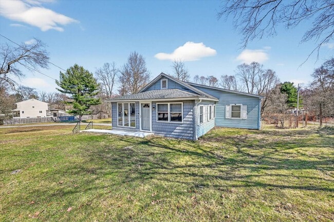 Building Photo - 29 Ridge Rd