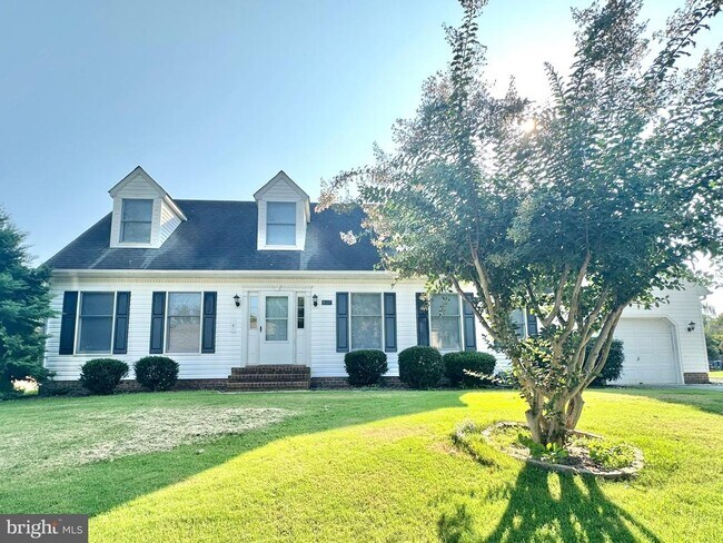 Building Photo - 8337 Colony Cir