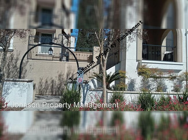 Building Photo - 2 bedroom 2 bath condo