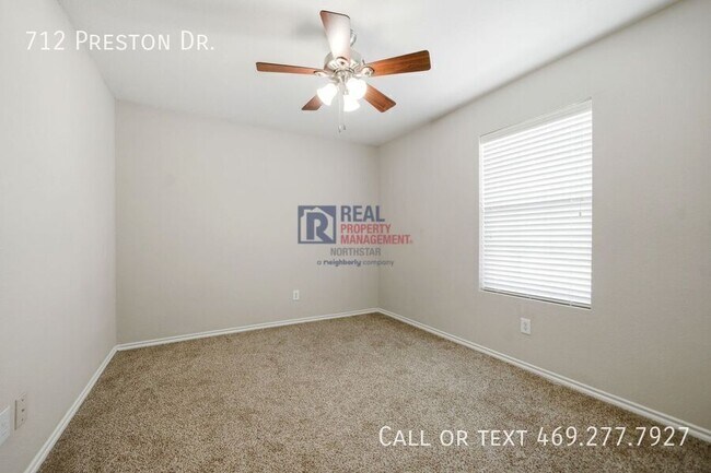 Building Photo - 712 Preston Dr