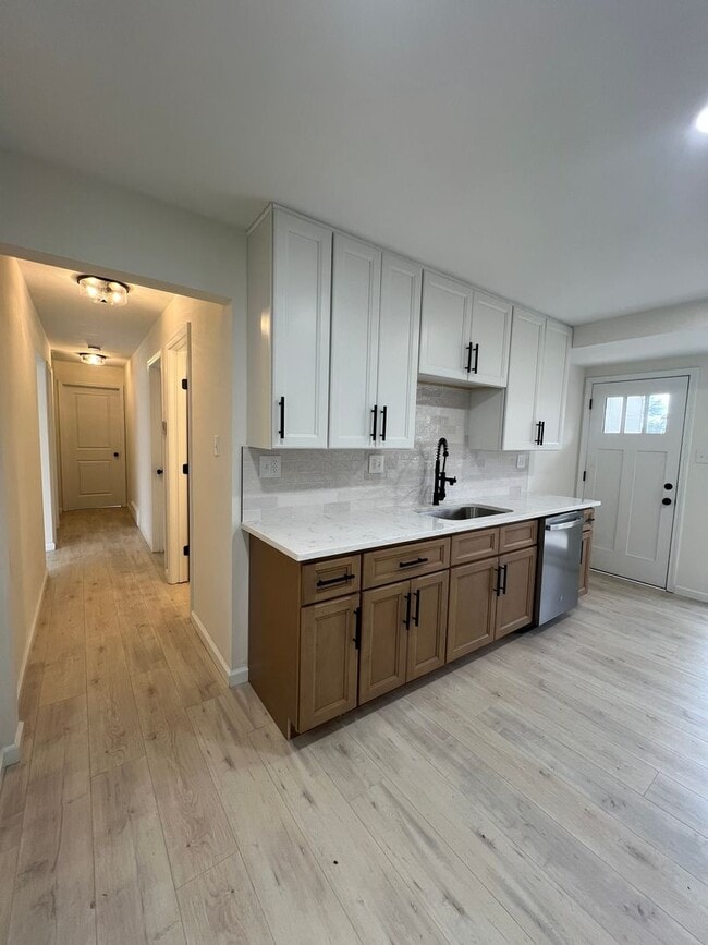 Building Photo - 1120 GILBERT AVENUE (REAR) | ROCK HILL 63119