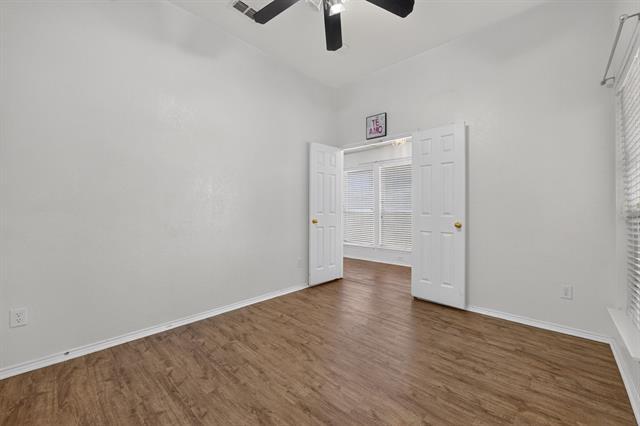 Building Photo - 803 E Alexander Ln
