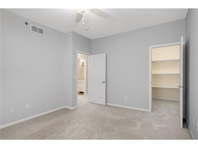 Building Photo - 17710 Valley Cove Ct