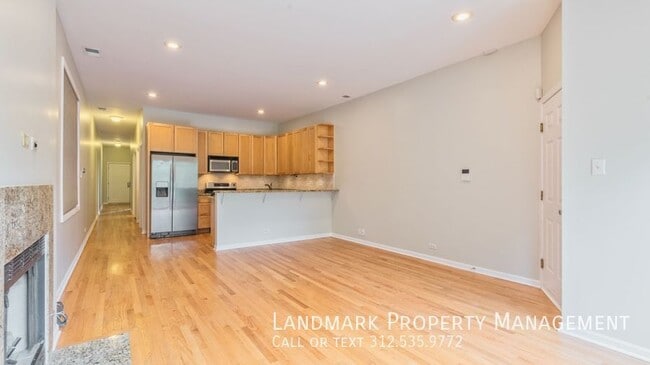 Building Photo - 1524 N Bosworth-Unit 2
