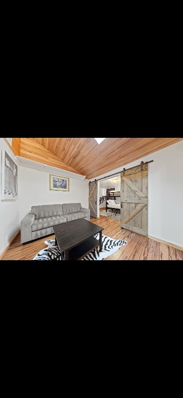 Building Photo - 3920 Mountain Trail