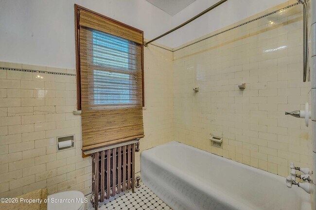 Building Photo - 1814 Olive St