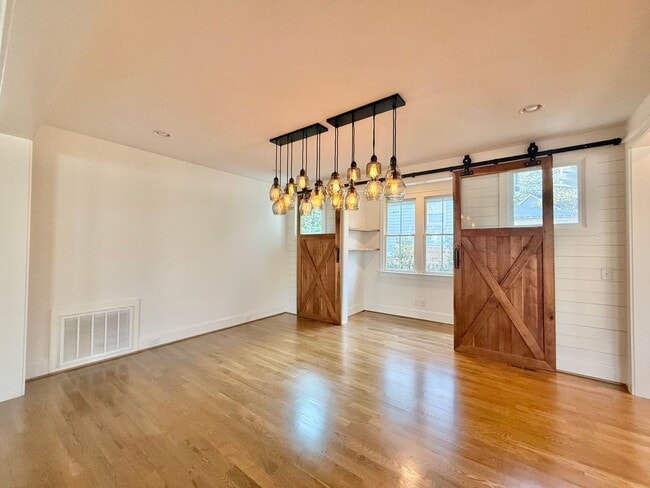 Building Photo - Custom Built 4BD, 3.5BA Five Points Home with a Bonus Room & Fenced Yard