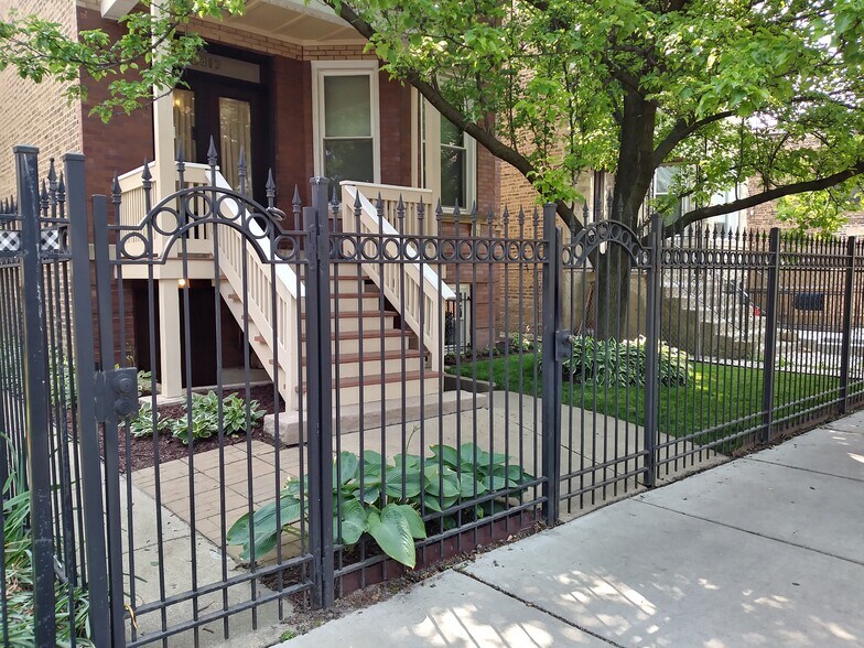 Primary Photo - 2417 N Central Park Ave