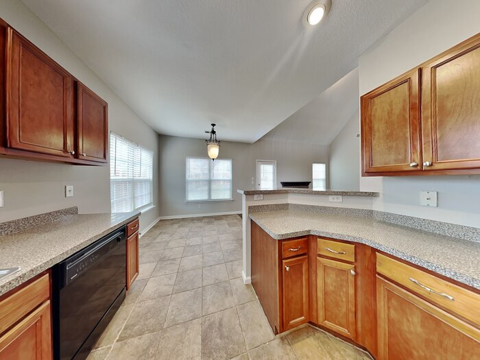 Building Photo - 285 Jerome Ct