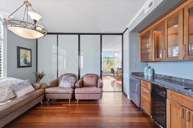 Building Photo - 11 Hayward Ave