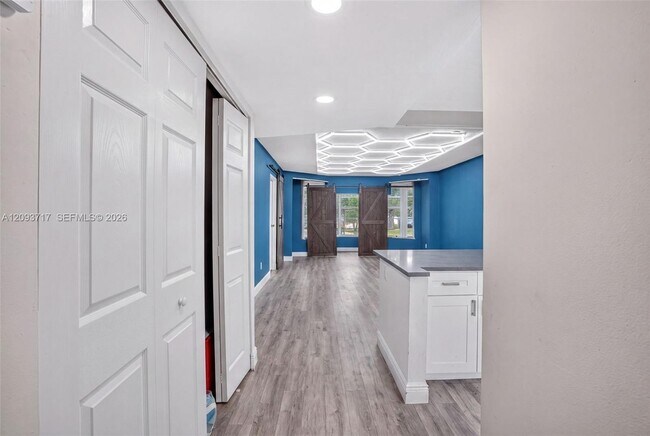 Building Photo - 8390 Sands Point Blvd