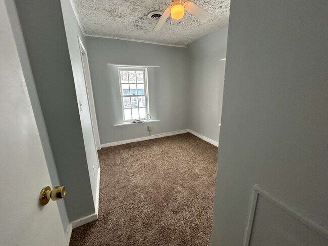 Building Photo - 3 Bedroom Apartment in Piffard – Available in September (TBD date)