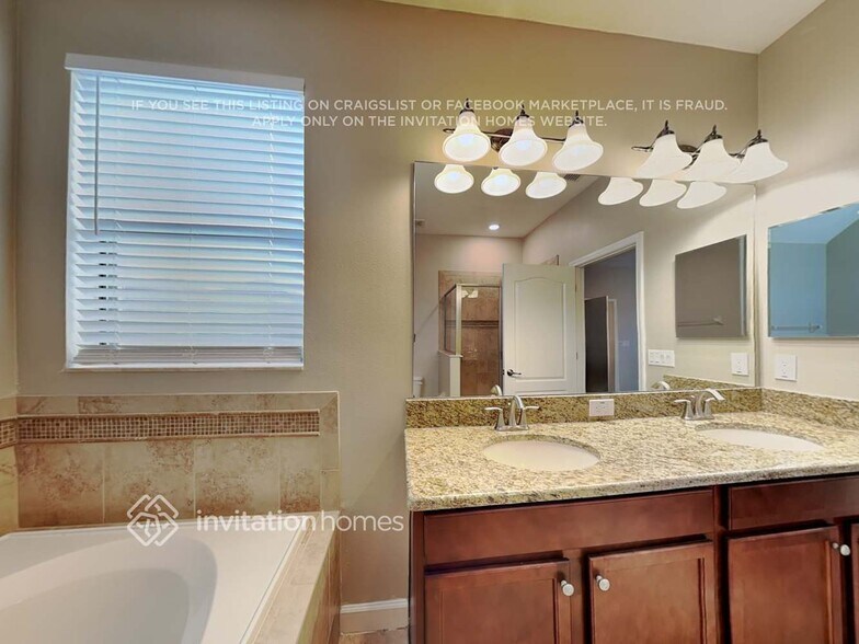 Building Photo - 7461 Ella Ln