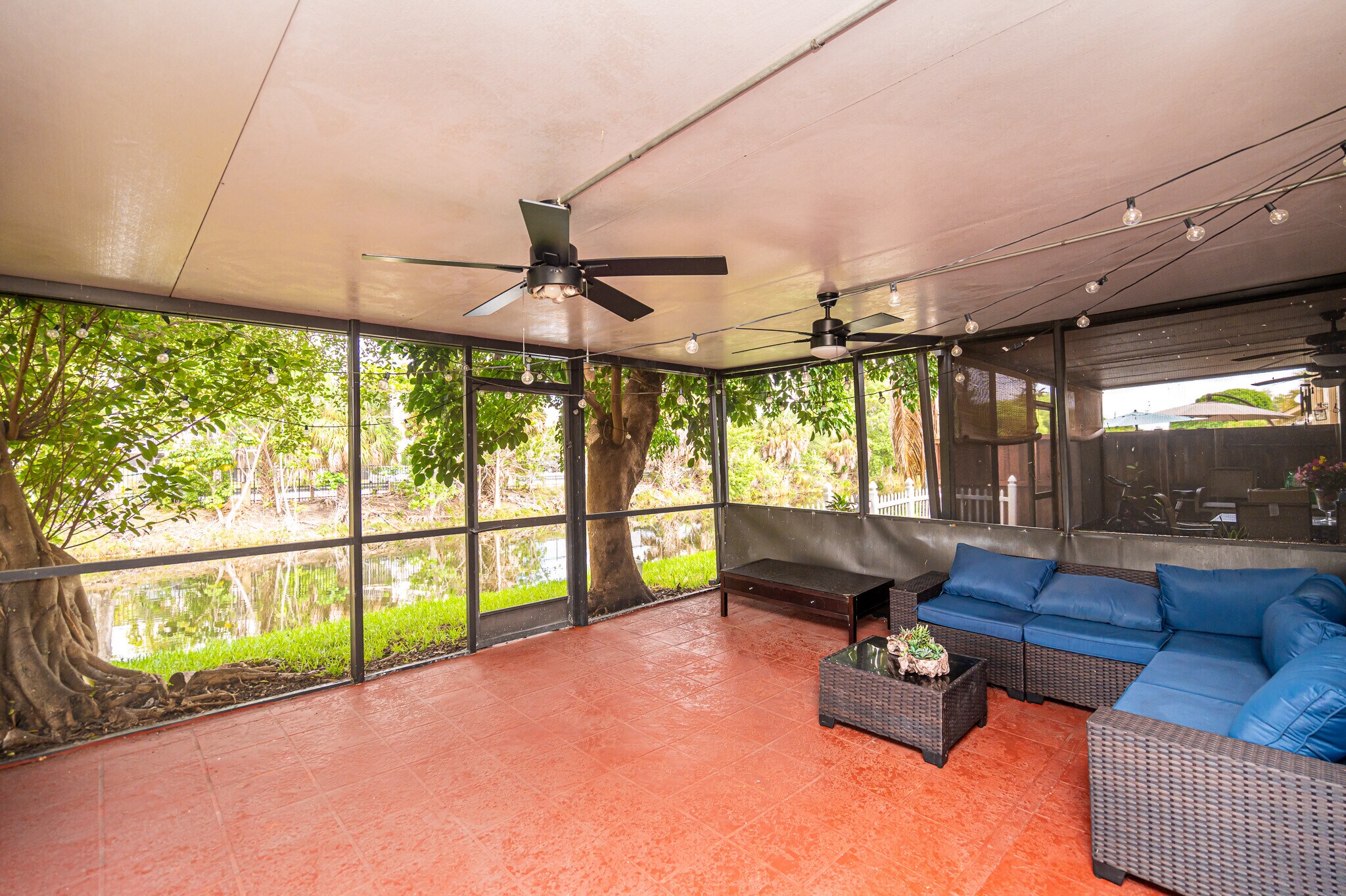 Building Photo - 8120 SW 103rd Ave
