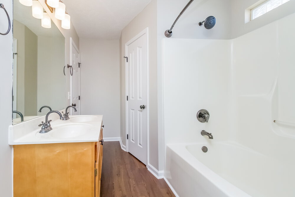 Building Photo - 634 Woodland Hills Dr