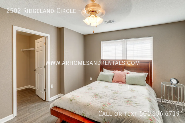 Building Photo - 2502 Ridgeland Cir