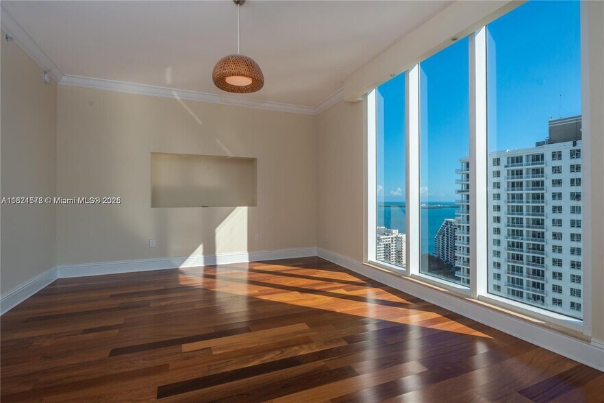 Building Photo - 901 Brickell Key Blvd