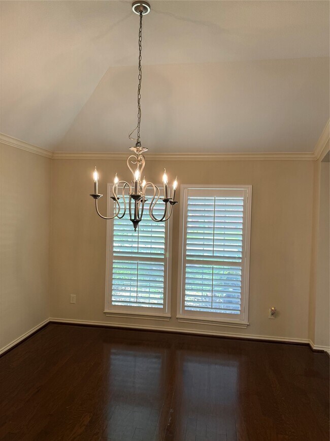 Building Photo - 6914 Sunflower Grove Dr