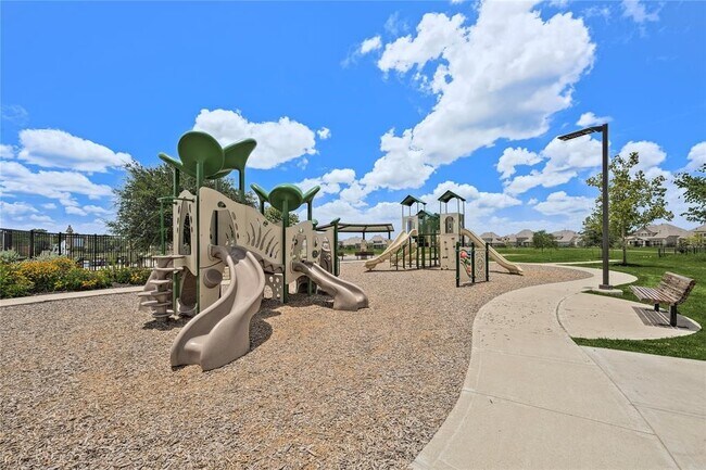Building Photo - 32962 Silver Mdw Wy