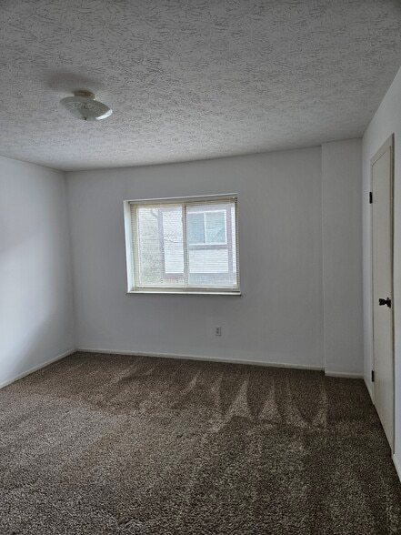 Master bedroom - 2976 Donnylane Blvd