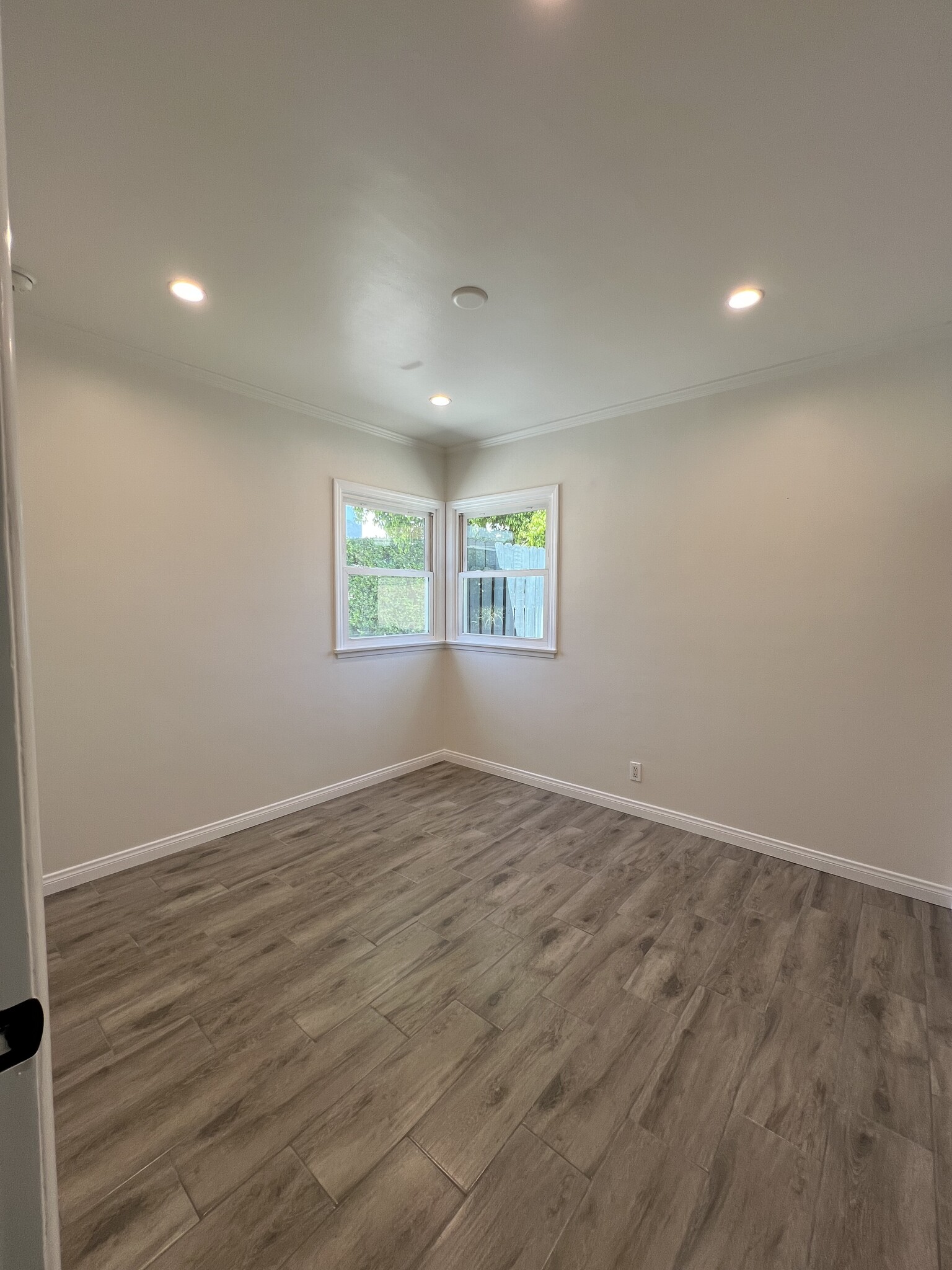Bedroom 1 - 715 W Colorado Blvd