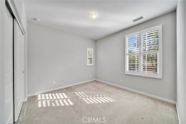 Building Photo - 328 Floral View