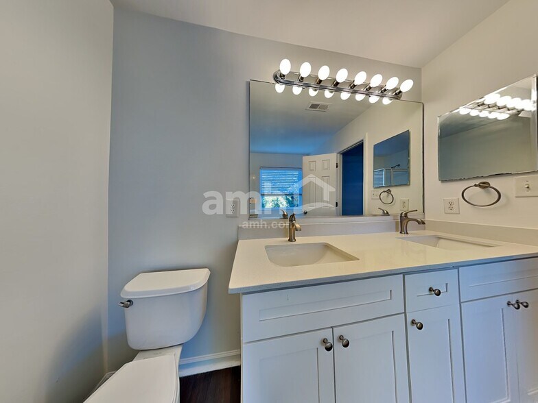 Building Photo - 7202 Sutter Creek Ln