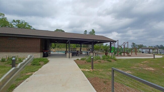Building Photo - 2485 Bull Trout Dr