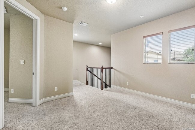Building Photo - 4911 Country Cv