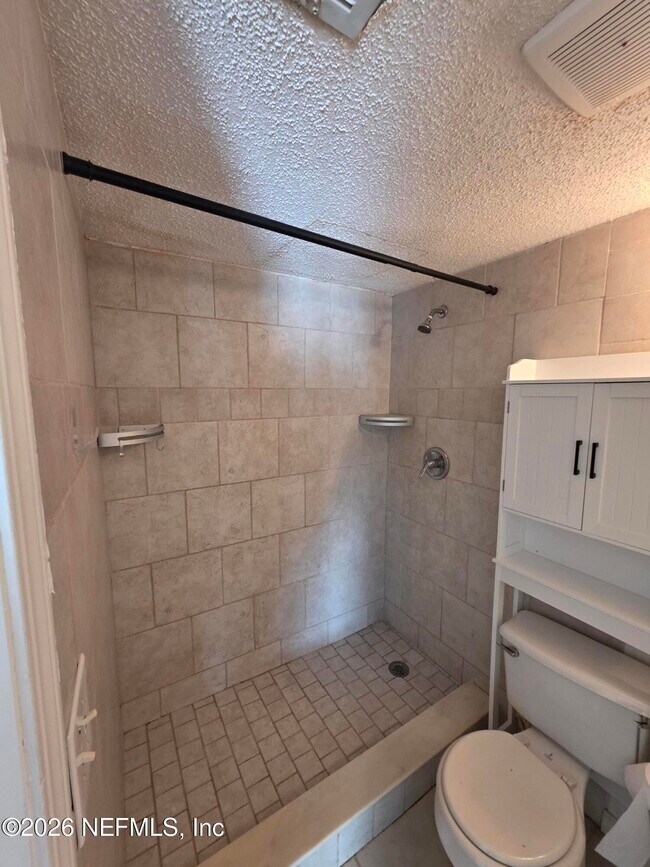 Building Photo - 1603 Challenger Ct W