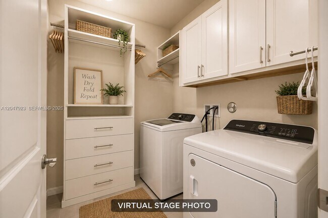 Building Photo - 12300 SW Myrtle Oak Dr