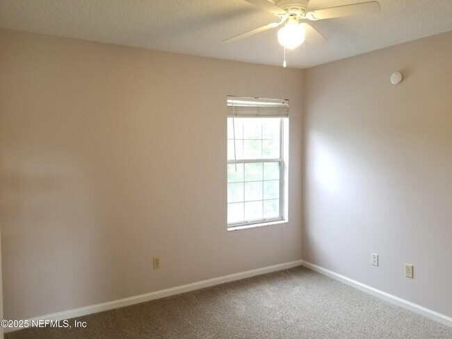 Building Photo - 2159 St Martins Dr E