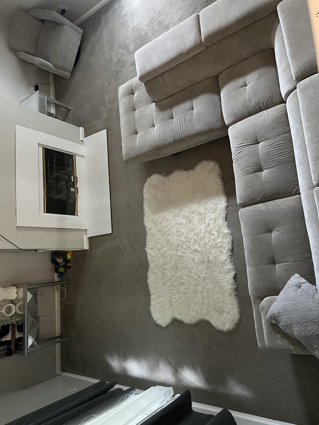 Building Photo - 3315 Woodland Park Rd