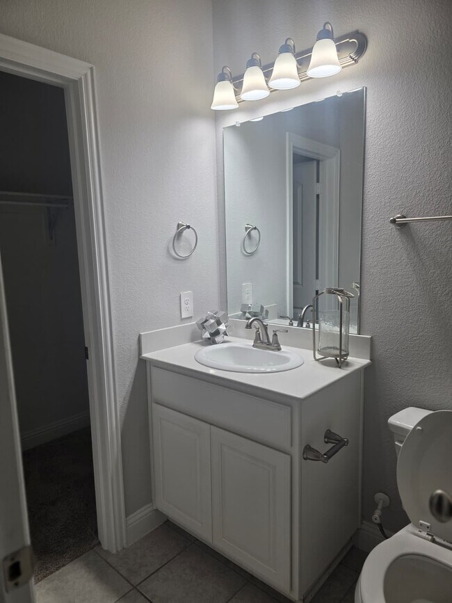 Building Photo - 1410 Brindle Dr