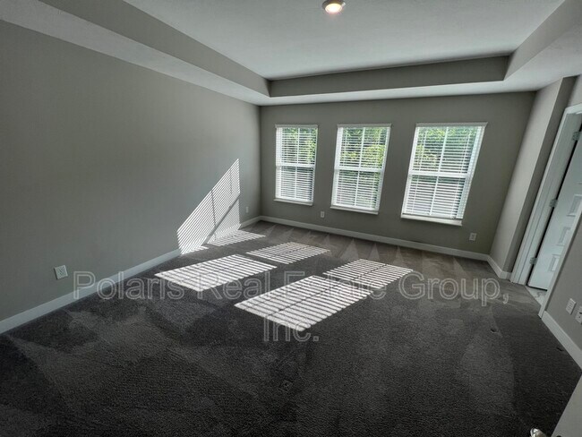 Building Photo - 329 Wakefield Way